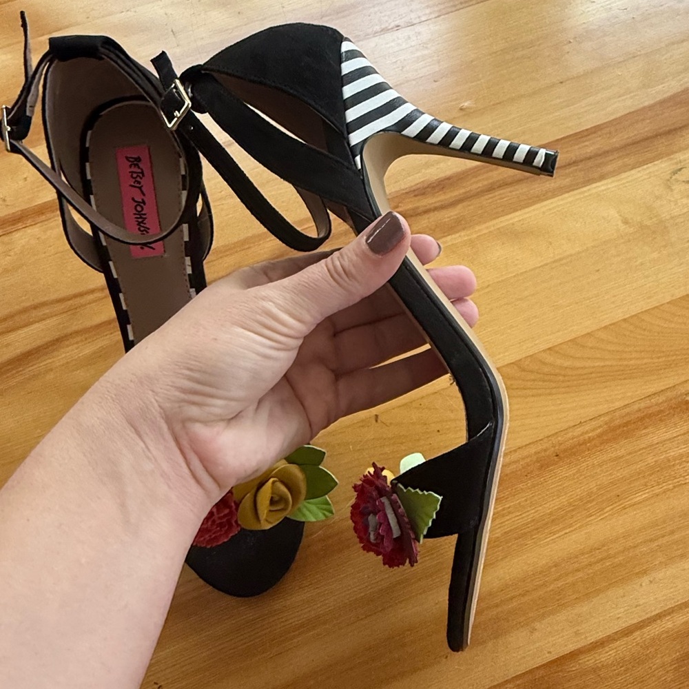 Betsey Johnson Black Heels with Red, Yellow & Purple Floral Accents - Picture 6 of 11